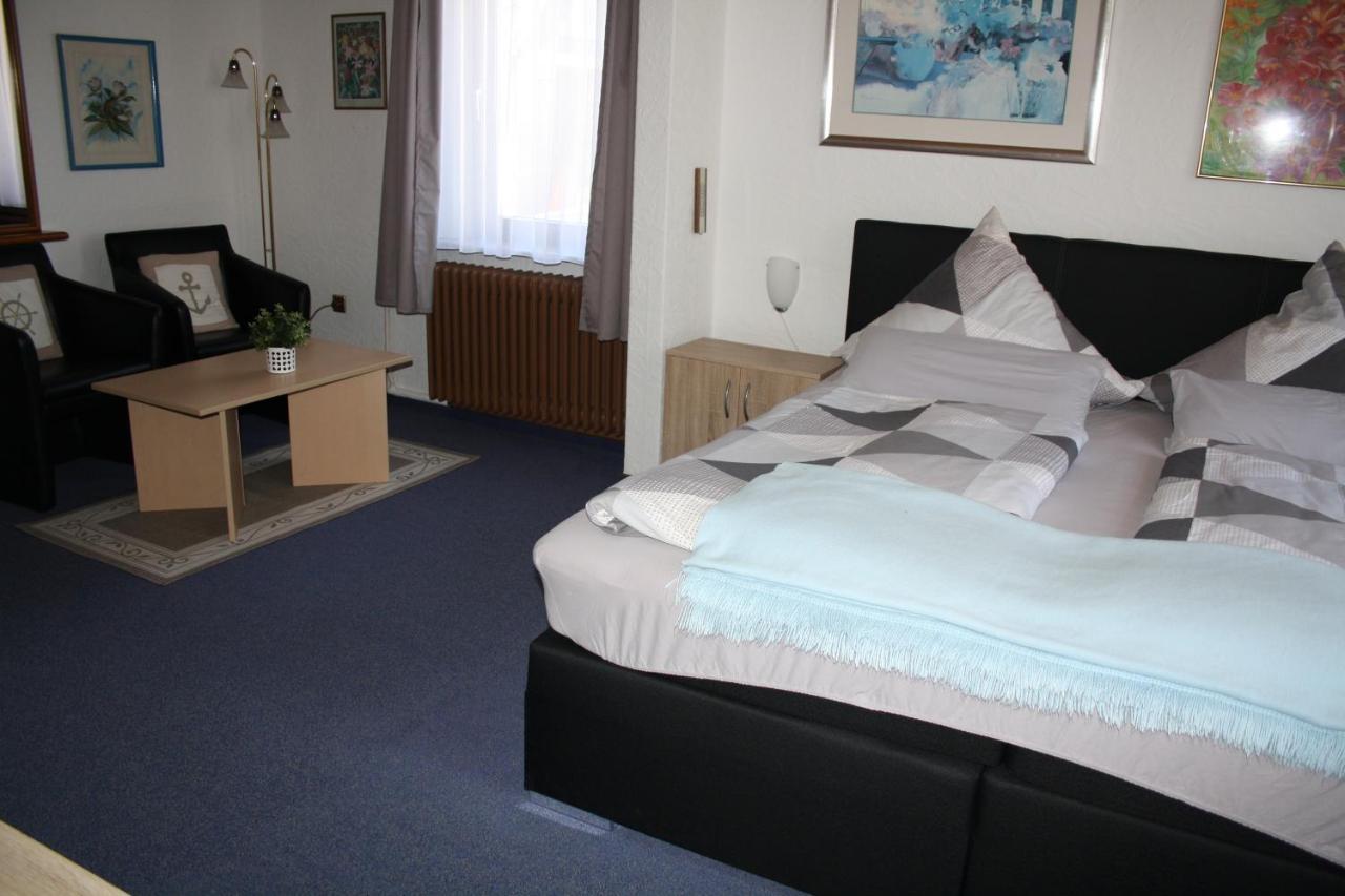 Gaestehaus Marek Nordenham Bagian luar foto
