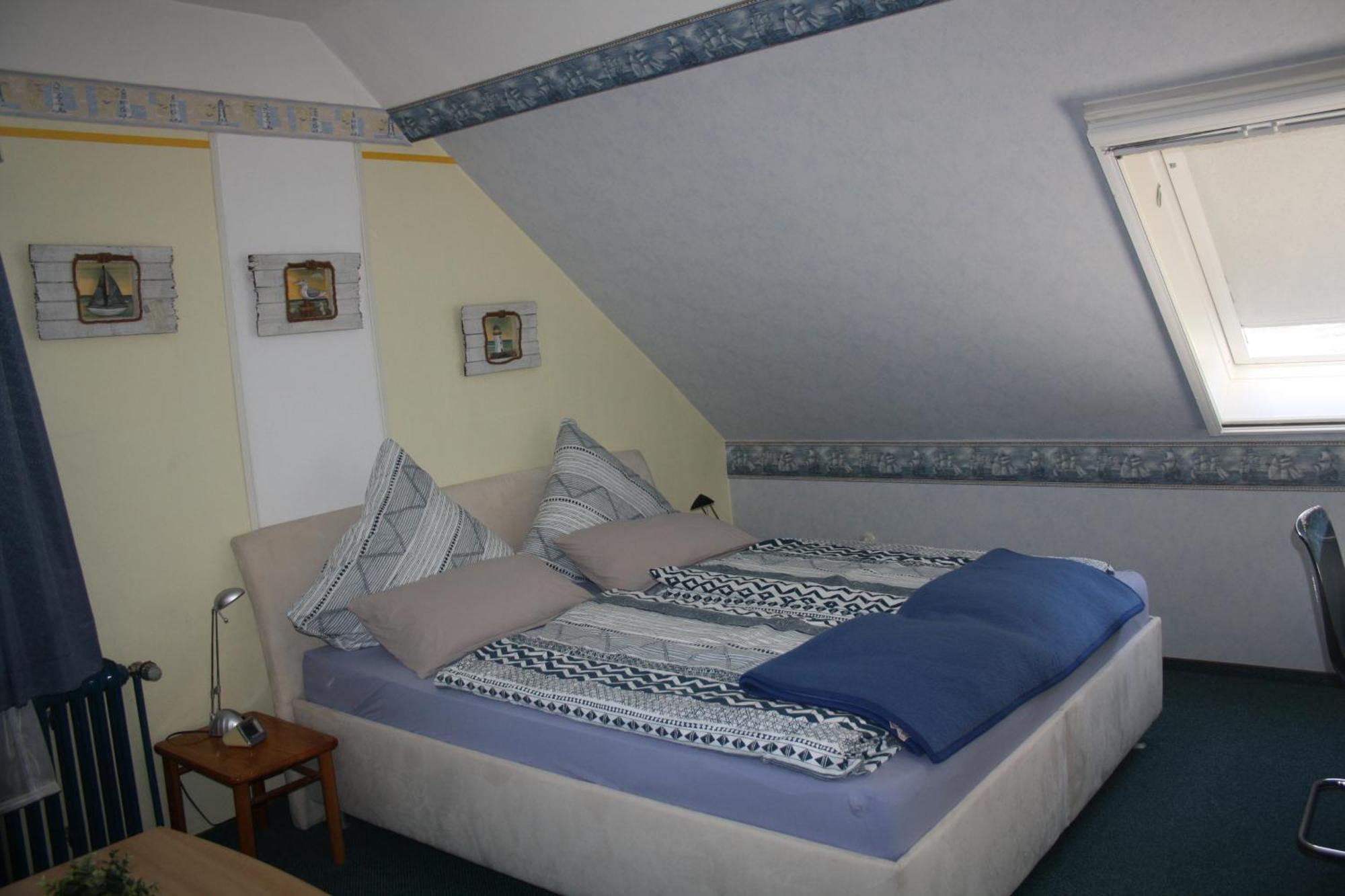 Gaestehaus Marek Nordenham Bagian luar foto