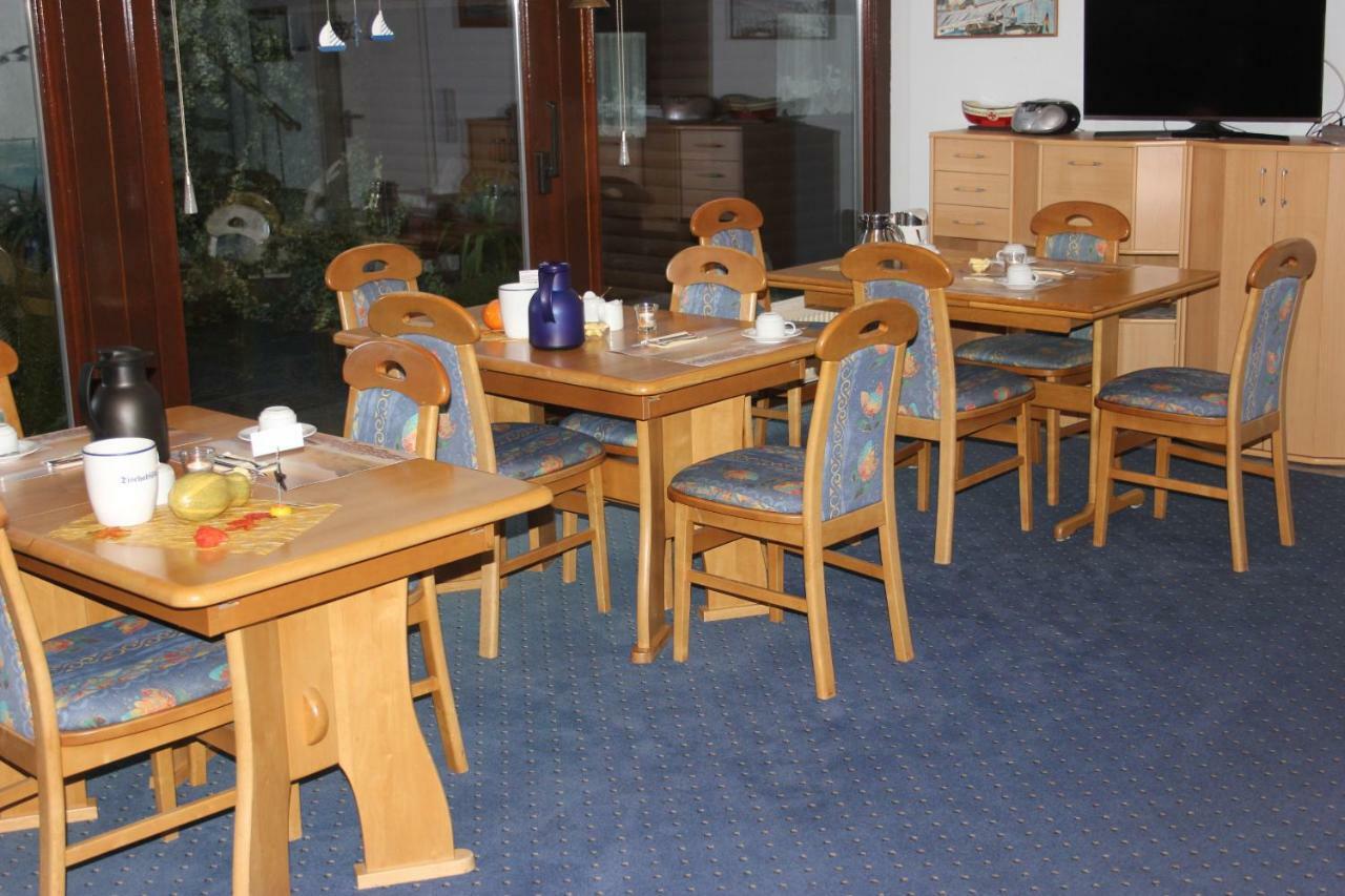 Gaestehaus Marek Nordenham Bagian luar foto